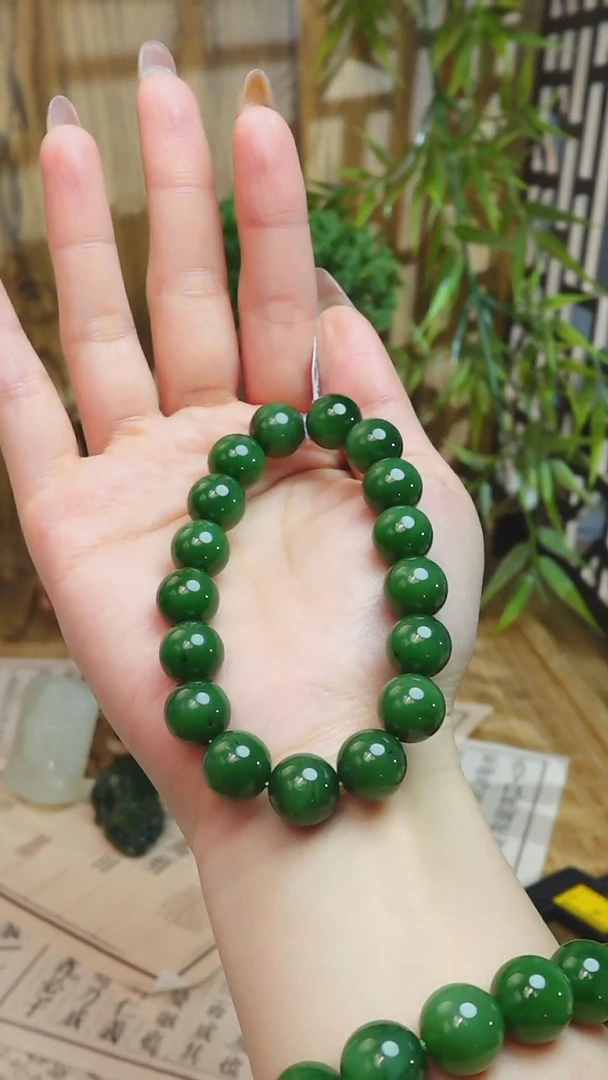 【闪购商品】和田玉手串未镶嵌俄料碧玉