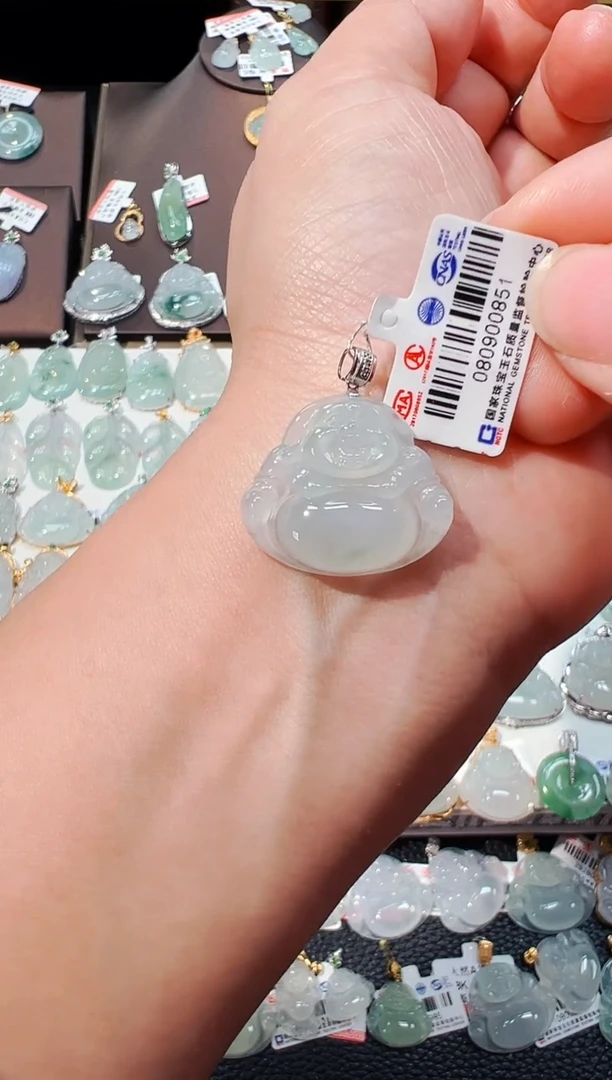 【闪购商品】翡翠吊坠(不含链)18K金镶嵌佛公吊坠851