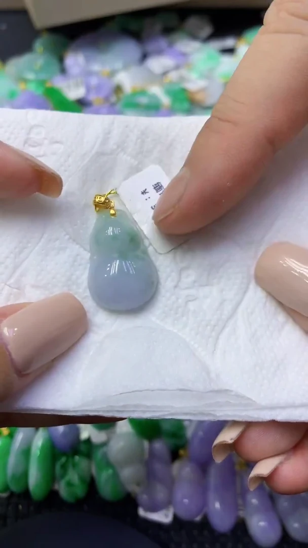 颈饰未镶嵌翡翠天然缅甸翡翠A货