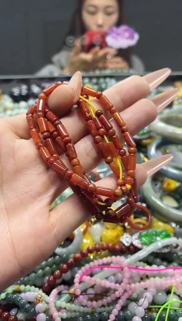 颈饰未镶嵌翡翠4MM