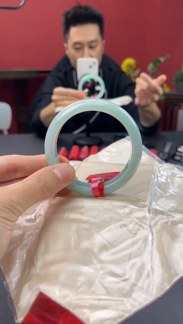 未镶嵌手镯翡翠257