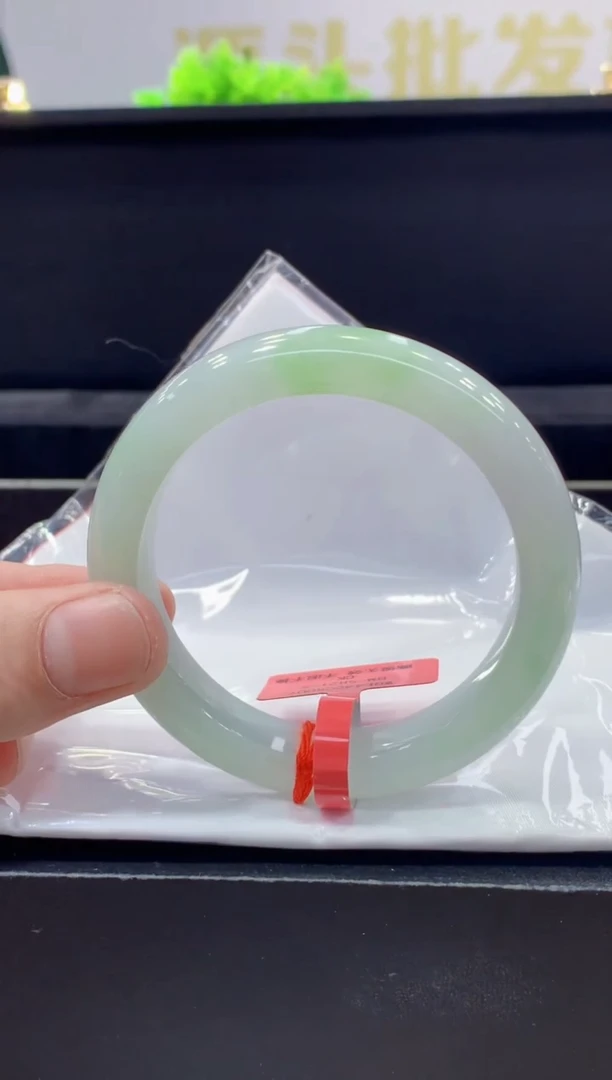 未镶嵌手镯翡翠翡翠手镯