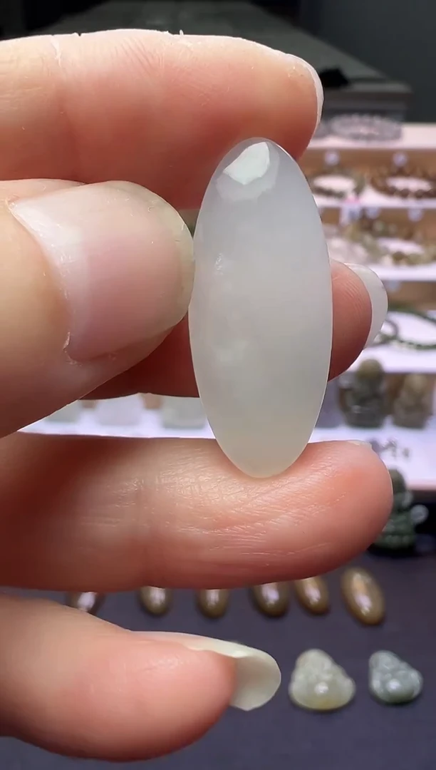 颈饰未镶嵌和田玉25号链接有包容