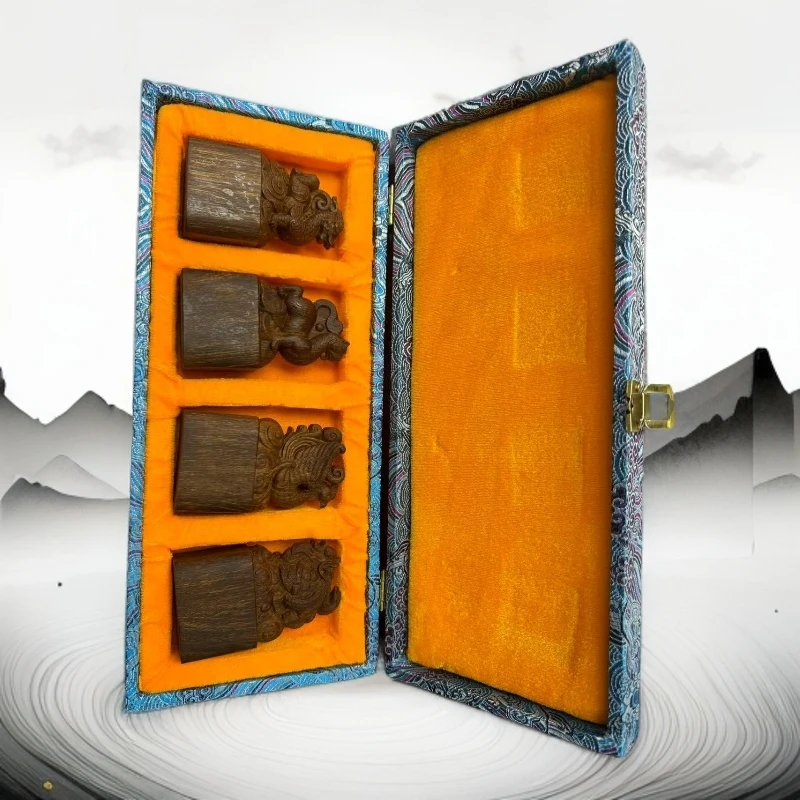 G66昆仑梅格沉香木串摆件