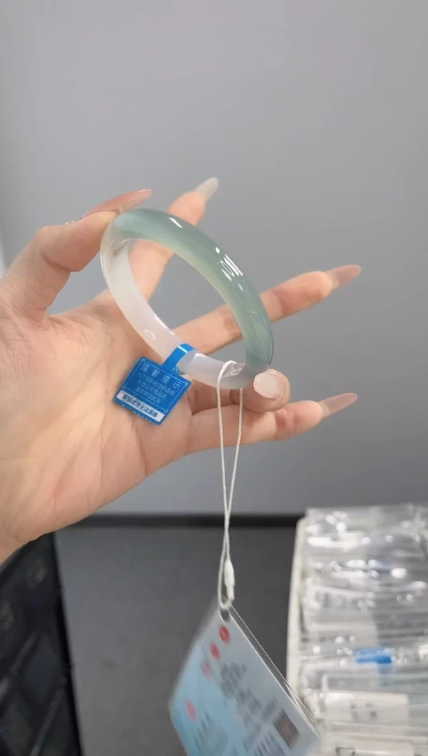 【闪购商品】玛瑙/玉髓手镯未镶嵌57-58圈