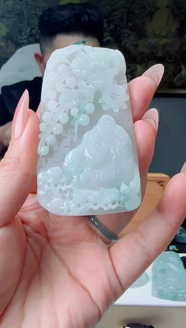 【闪购商品】翡翠颈饰未镶嵌111111111111