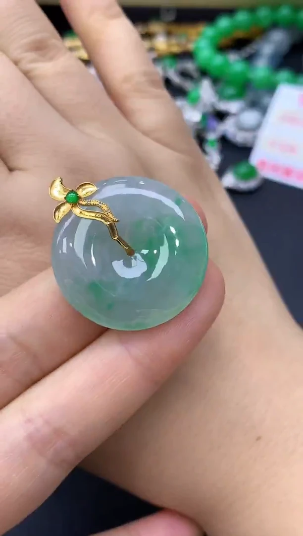 颈饰18K金镶嵌翡翠366-中国好珍宝