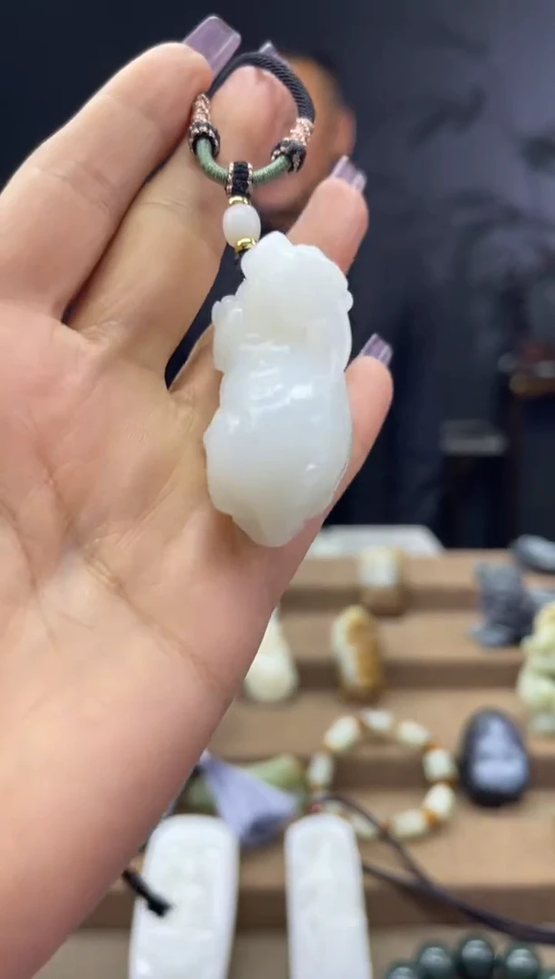 颈饰未镶嵌和田玉11