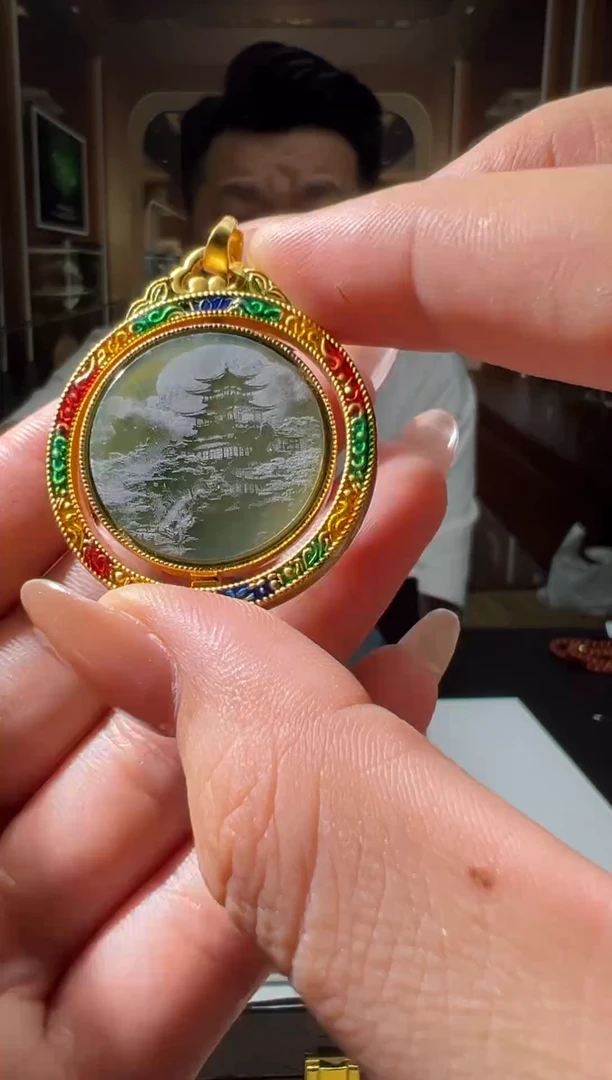 翡翠未镶嵌颈饰1002763266