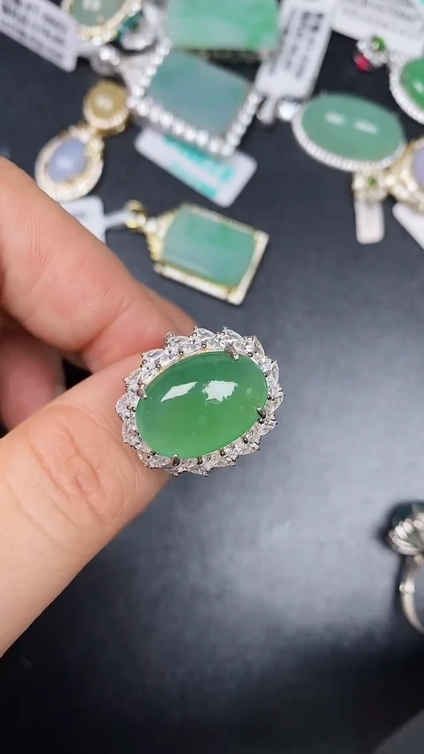 银S925镶嵌戒指翡翠2300