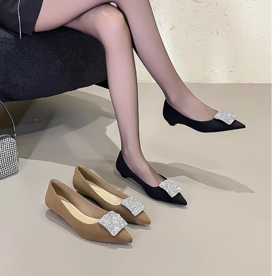 春秋款低跟水钻方扣平底尖头浅口单鞋温柔气质不累脚鞋子899-25