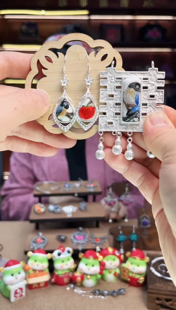 【闪购商品】织绣1890黔东南苗族刺绣