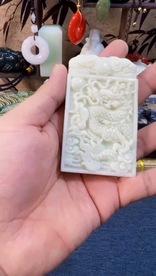 合金挂件蓝田玉（蛇纹石化大理石玉）蓝田 大龙牌