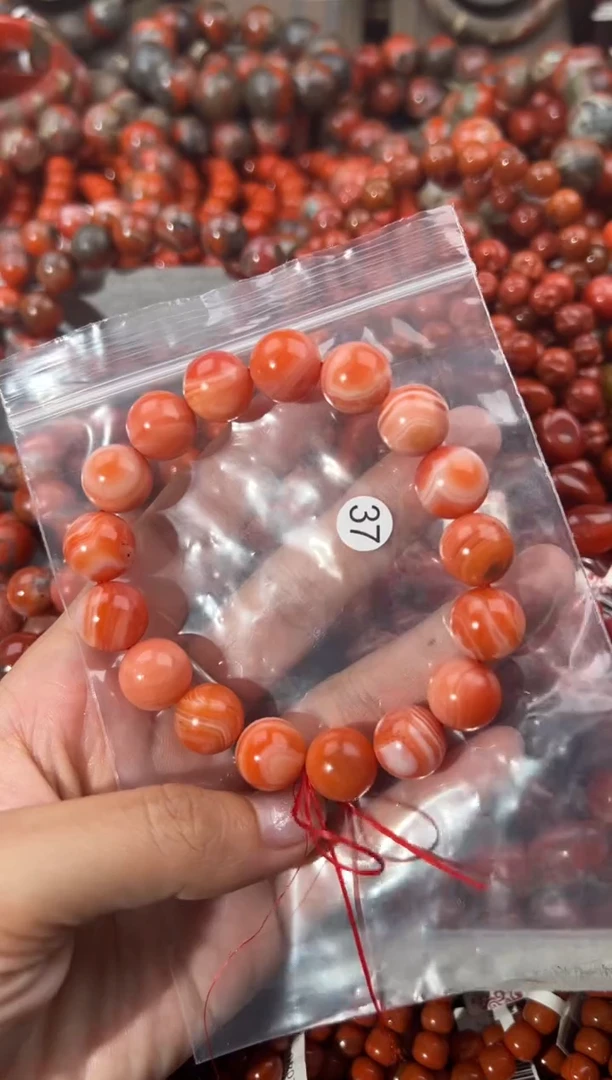 南红玛瑙手串未镶嵌12+