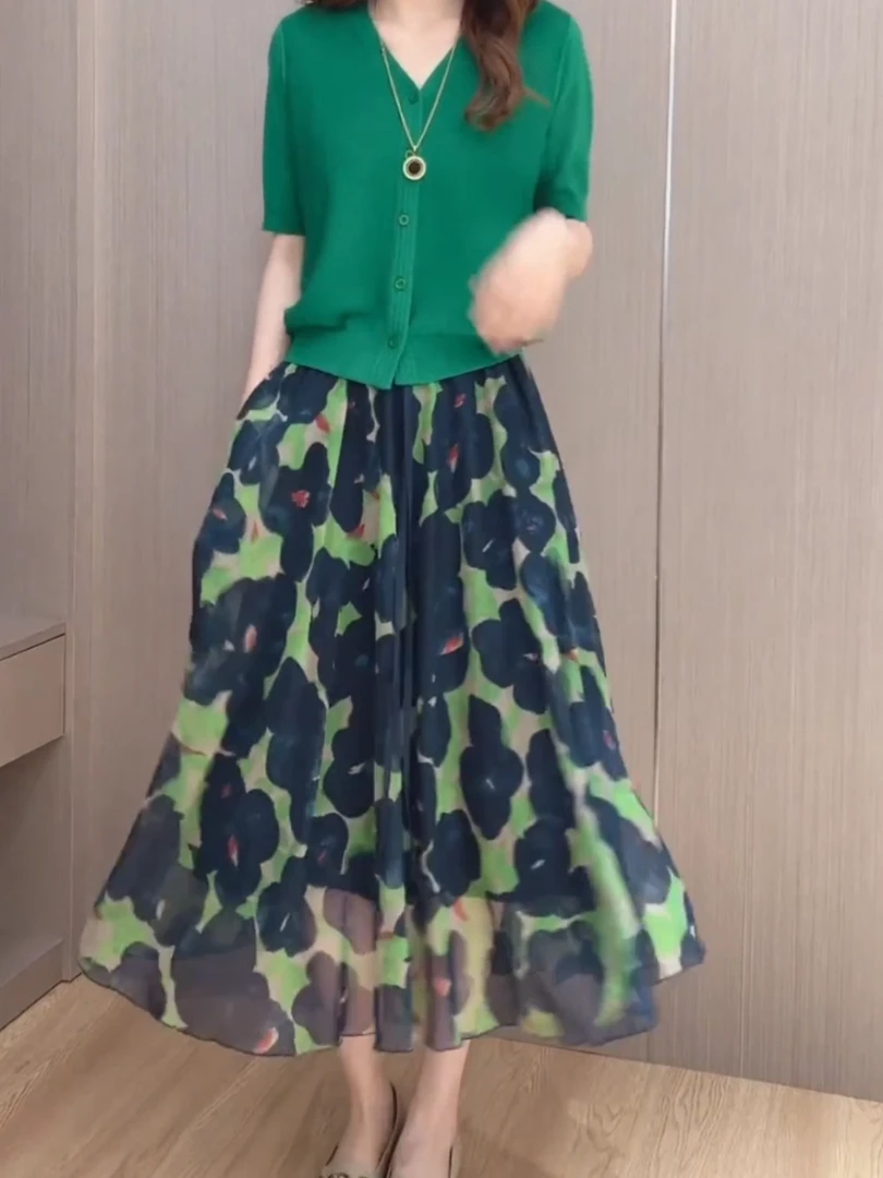 简约v领短袖上衣女时尚高腰印花半身裙超仙赫本风两件套9908+Q05