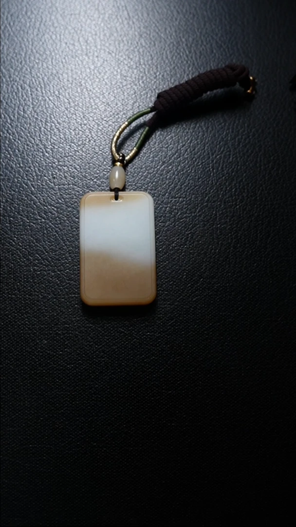 【闪购商品】和田玉颈饰未镶嵌无事牌