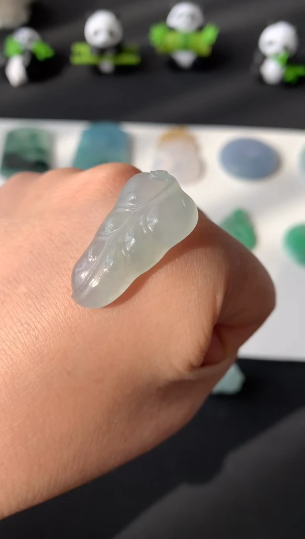 未镶嵌定制翡翠尺寸29*15*6.2