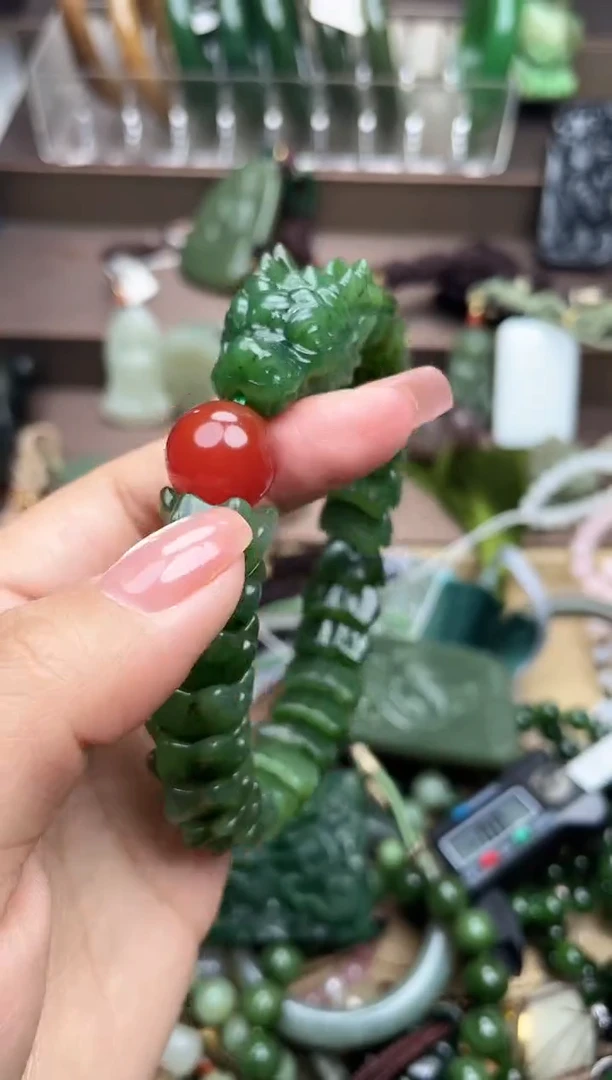 颈饰未镶嵌和田玉未镶嵌和田玉吊坠多样性拍一发一