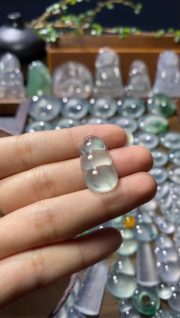 吊坠(不含链)未镶嵌翡翠豆子