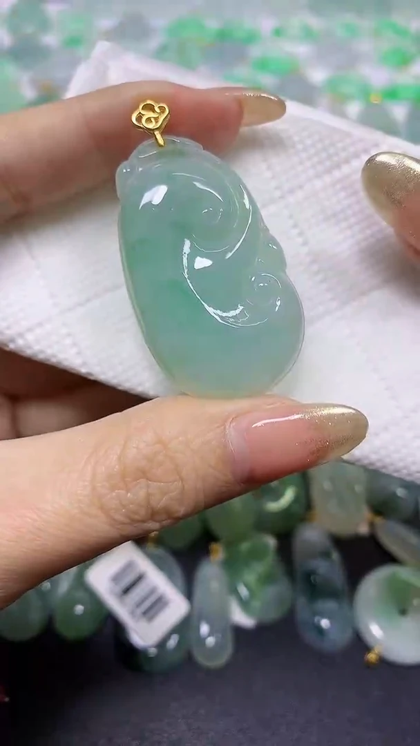 颈饰未镶嵌翡翠A货