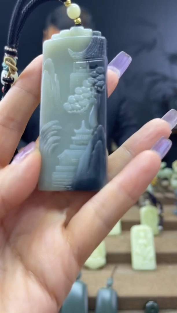 颈饰未镶嵌和田玉1