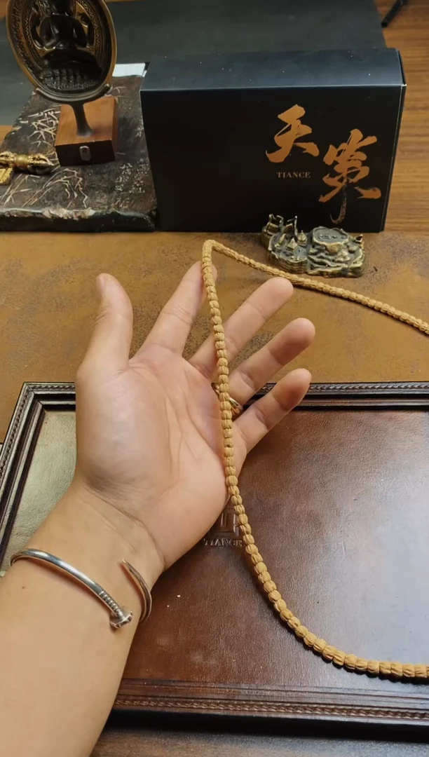 柏香籽/百香籽手串A03方块