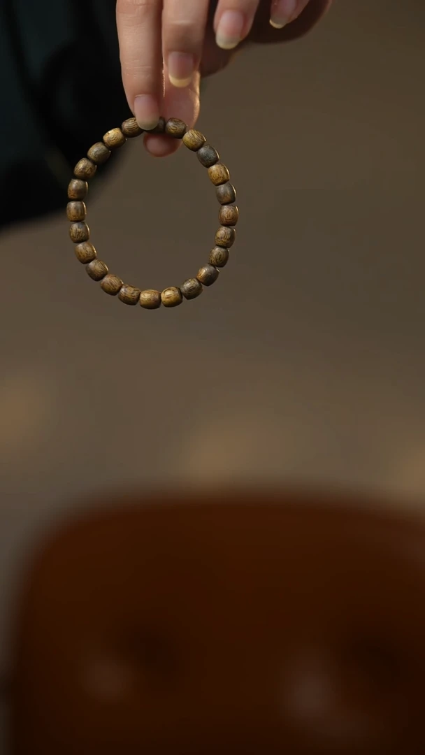 【闪购商品】沉香手串竖纹绿奇楠单圈老型珠鼓珠