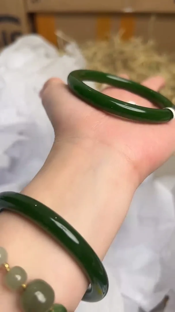 未镶嵌手镯石英质玉A-5268-58