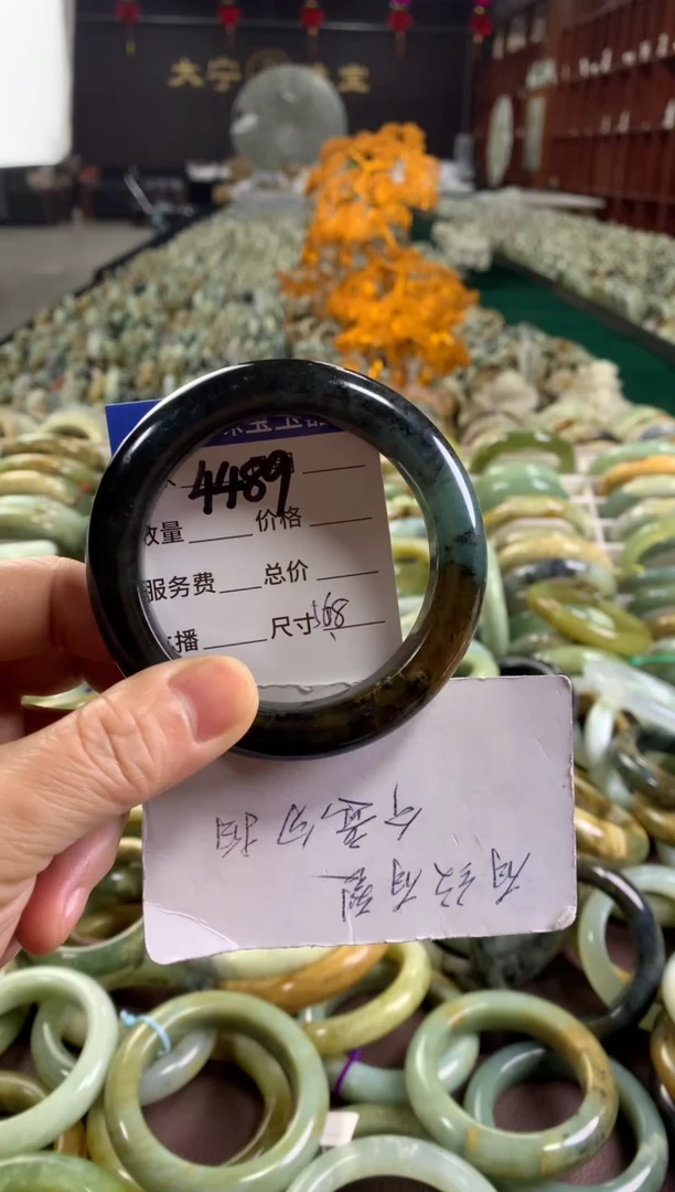 未镶嵌蛇纹石玉手镯4489