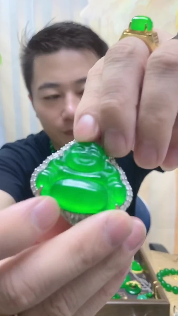 吊坠(赠链)银S925镶嵌翡翠翡翠吊坠