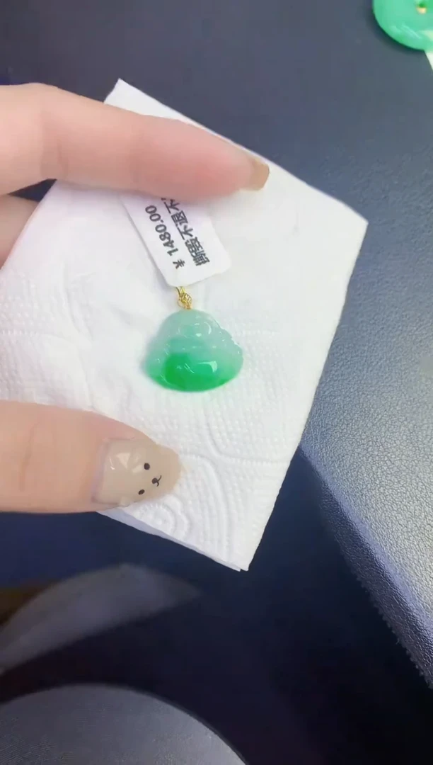 颈饰18K金镶嵌翡翠缅甸天然翡翠a货