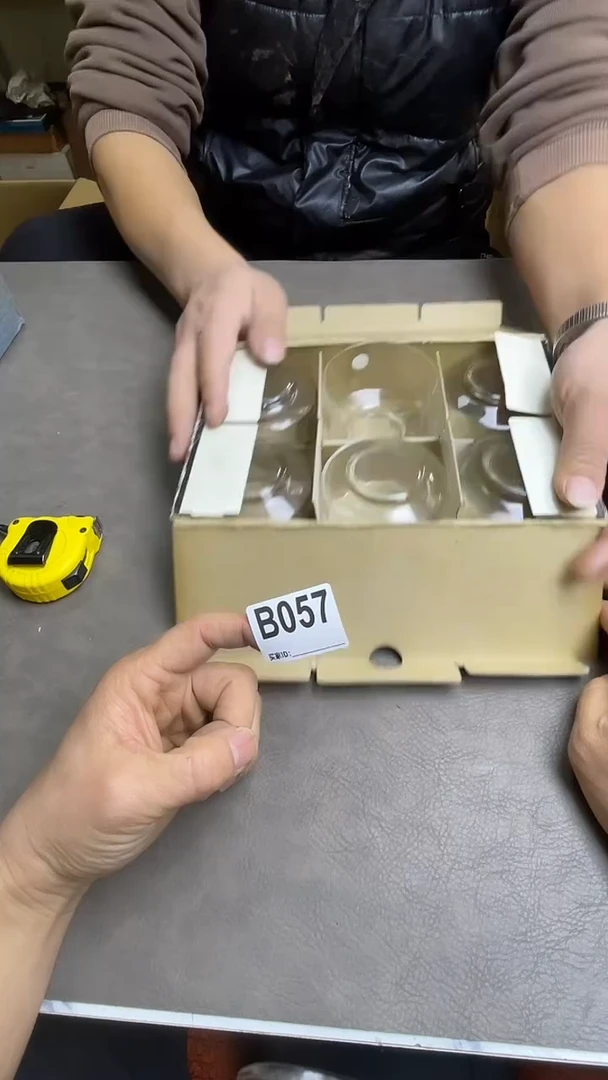 瓷片Y***Y默认微瑕，谨慎参拍B057