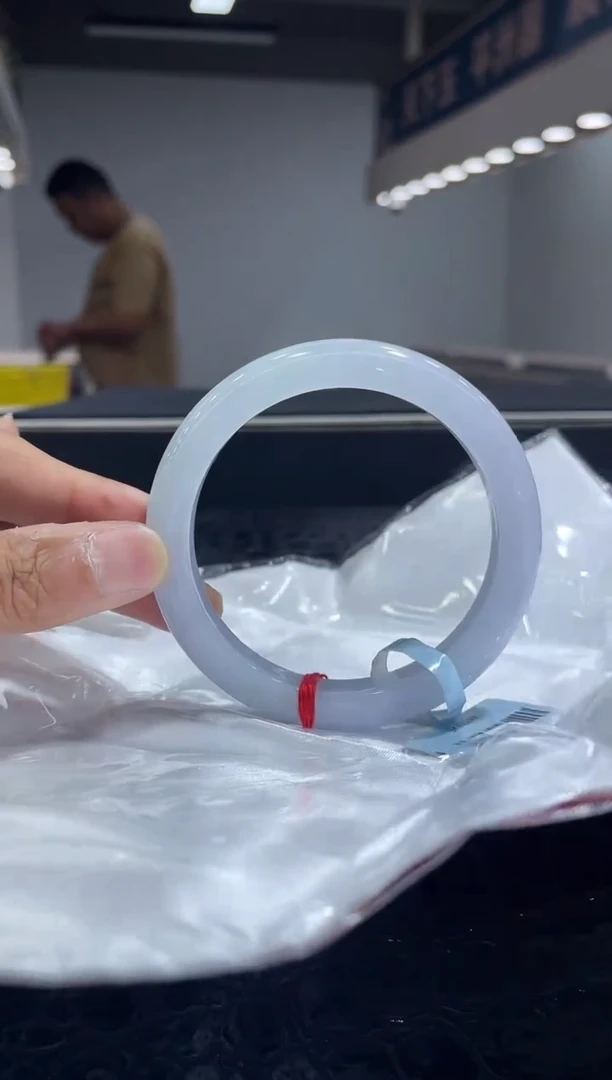 未镶嵌手镯翡翠3