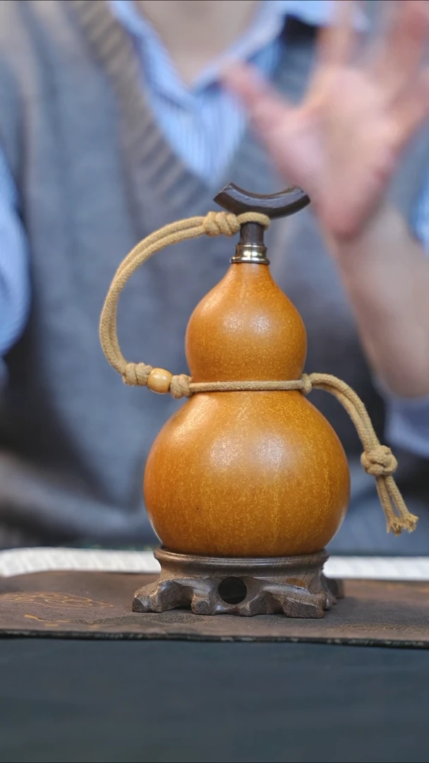 【闪购商品】RT107大漆酒葫芦不包手串及旋转底座