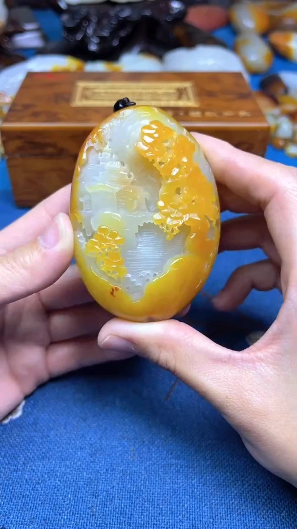 和田玉未镶嵌把件1