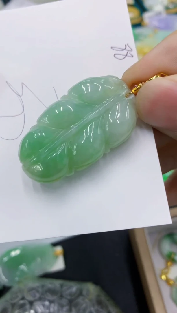 颈饰未镶嵌翡翠11111111111111