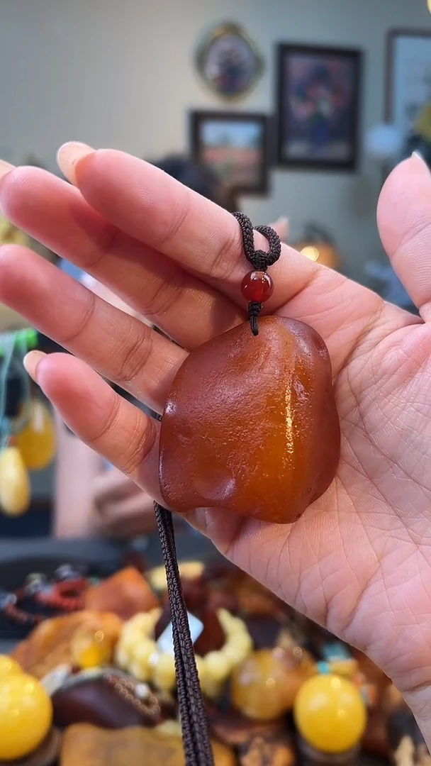 琥珀颈饰未镶嵌吊坠