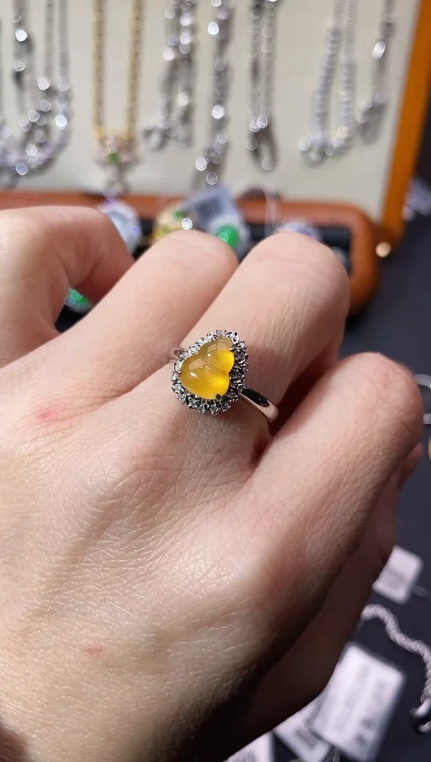 【闪购商品】翡翠戒指18K金镶嵌戒指