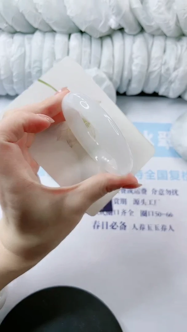 【闪购商品】石英质玉手镯未镶嵌多样性发货L130