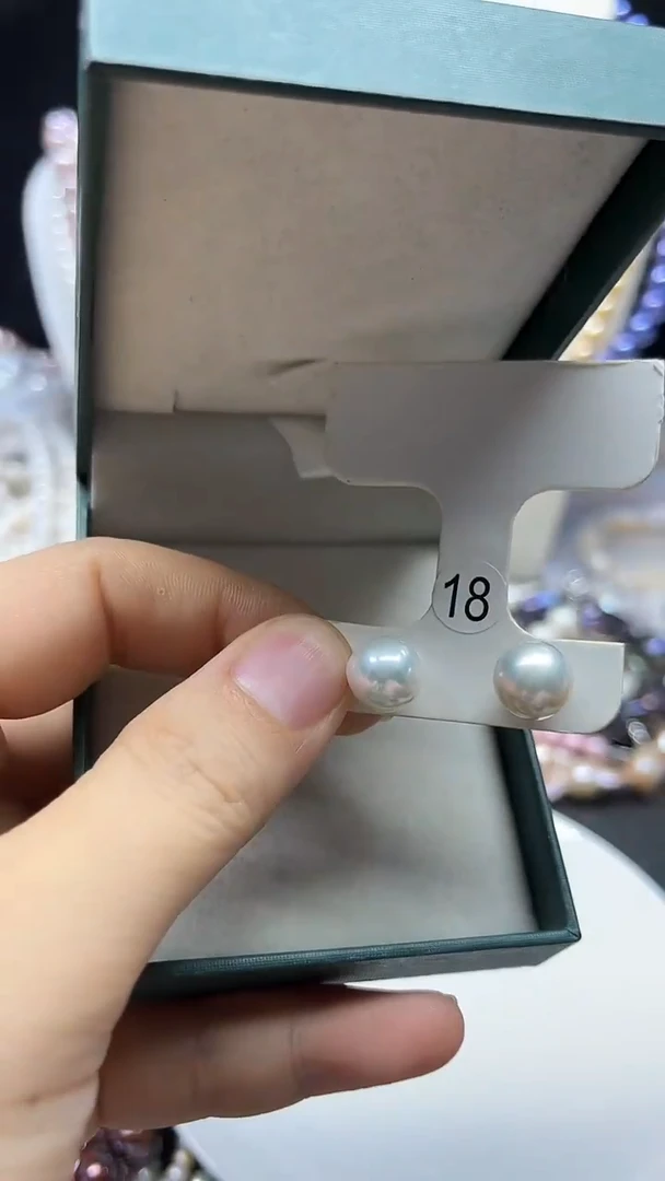 未镶嵌淡水珍珠耳饰多人