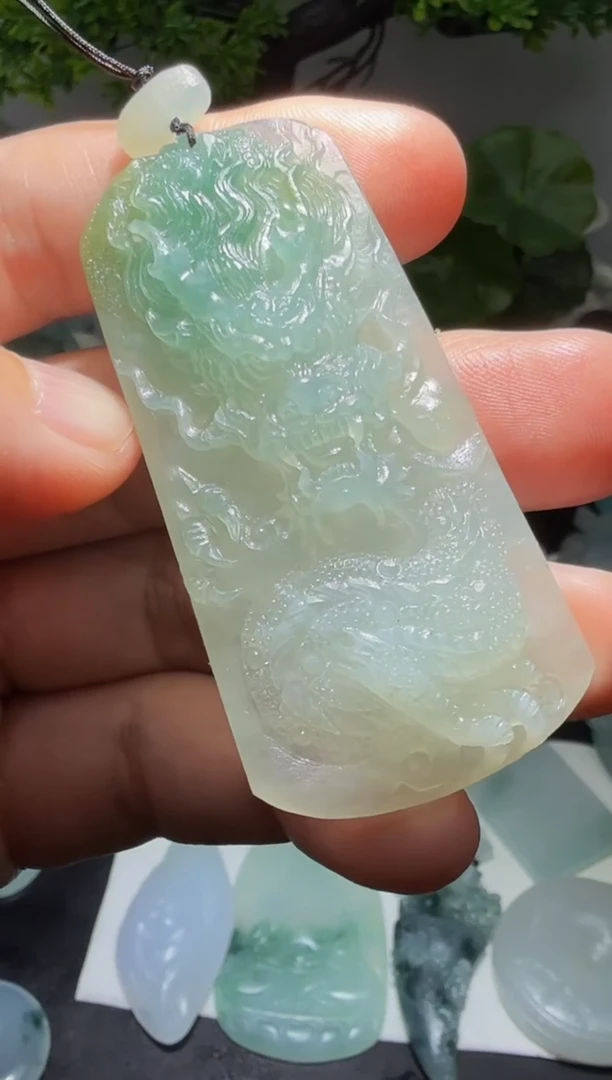 未镶嵌定制翡翠毛货