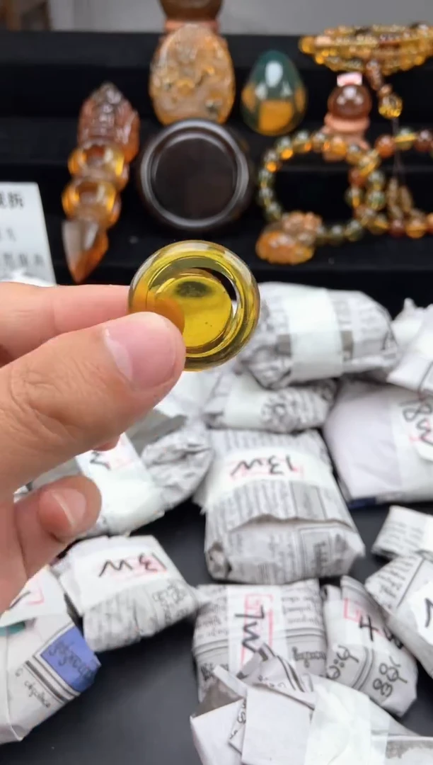 未镶嵌颈饰琥珀卡18.4绿茶指环