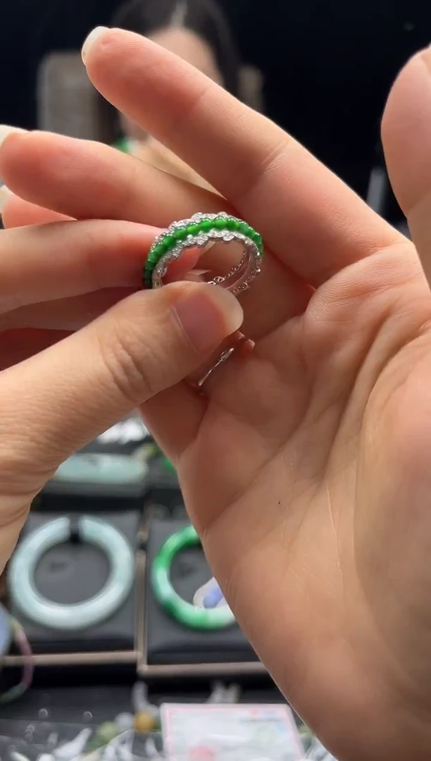 未镶嵌戒指翡翠1004210176