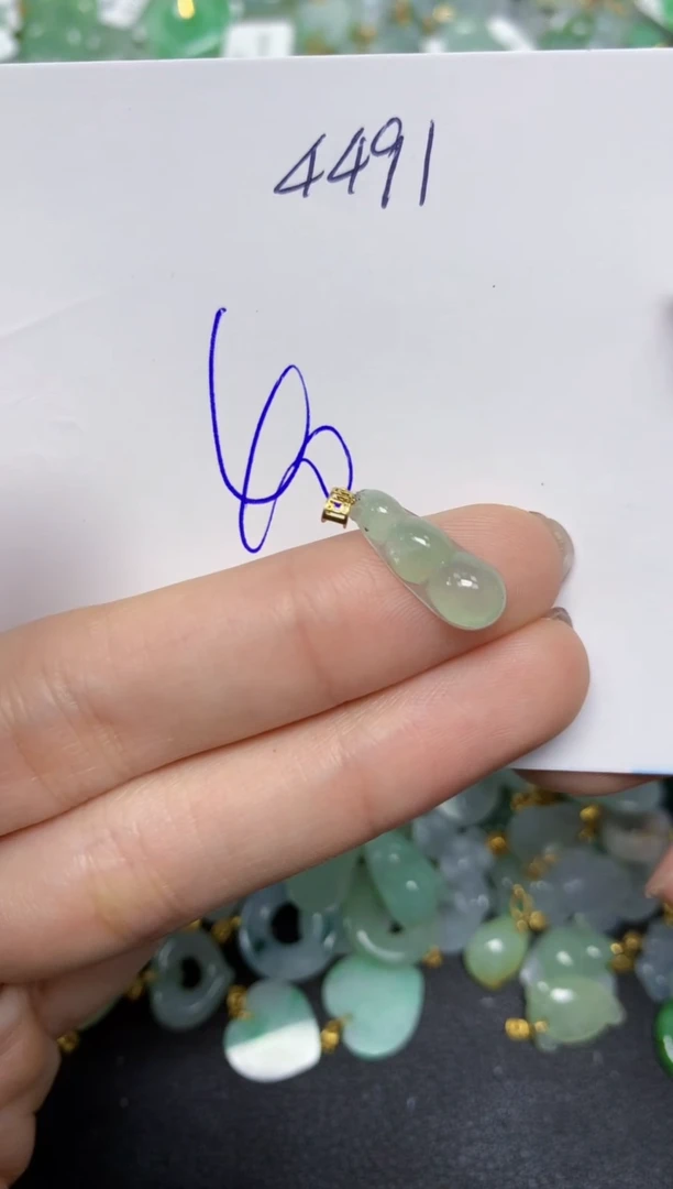 【闪购商品】翡翠颈饰18K金镶嵌天然翡翠A货