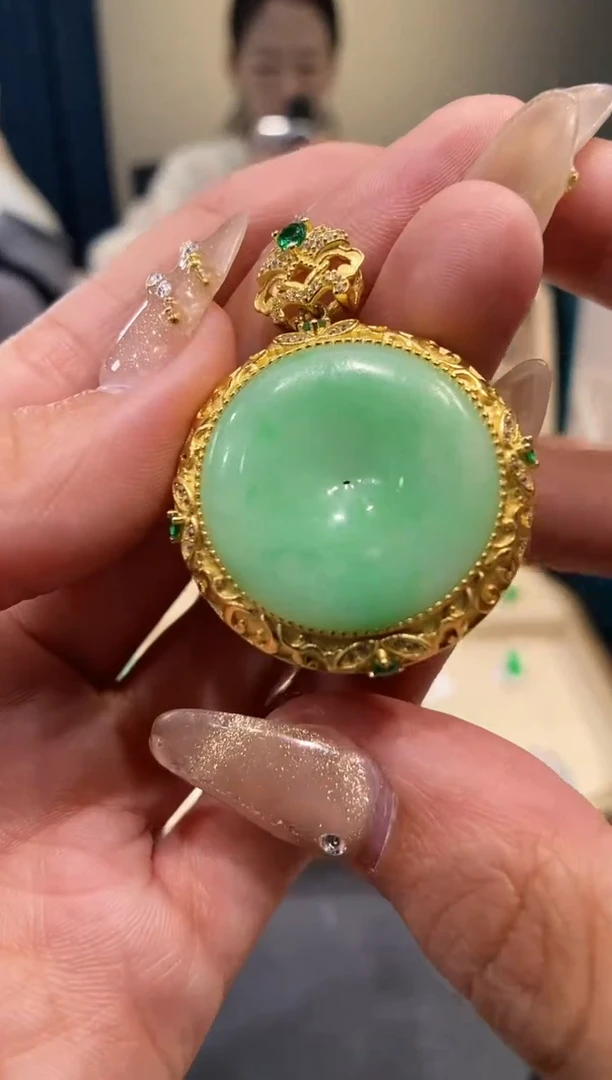 【闪购商品】翡翠颈饰银S925镶嵌平安扣