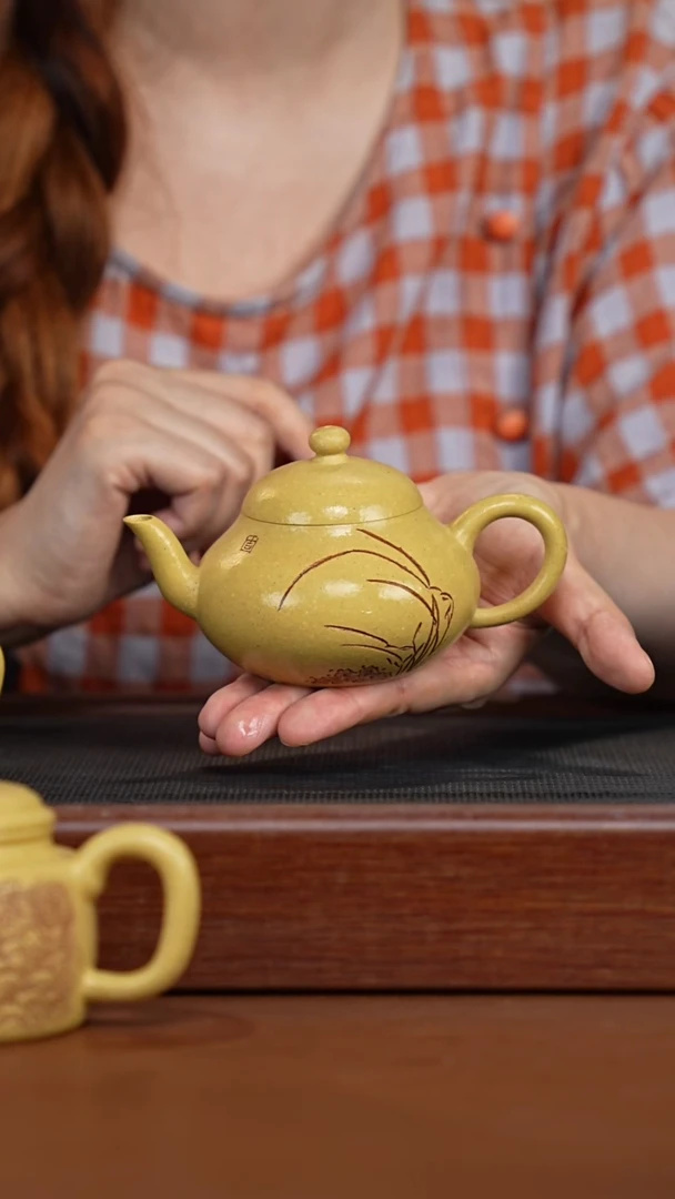 茶壶紫砂梨皮本绿刻绘矮梨