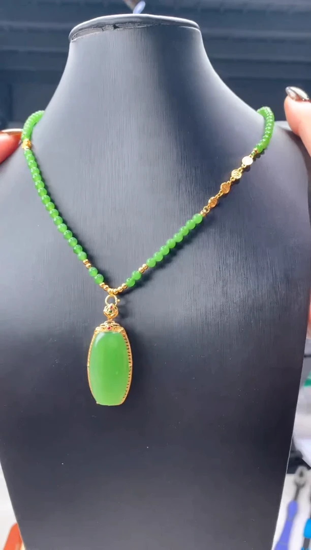 定制和田玉天然和田玉（拍一发一)