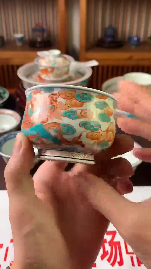 景德镇手工手绘红绿彩A084