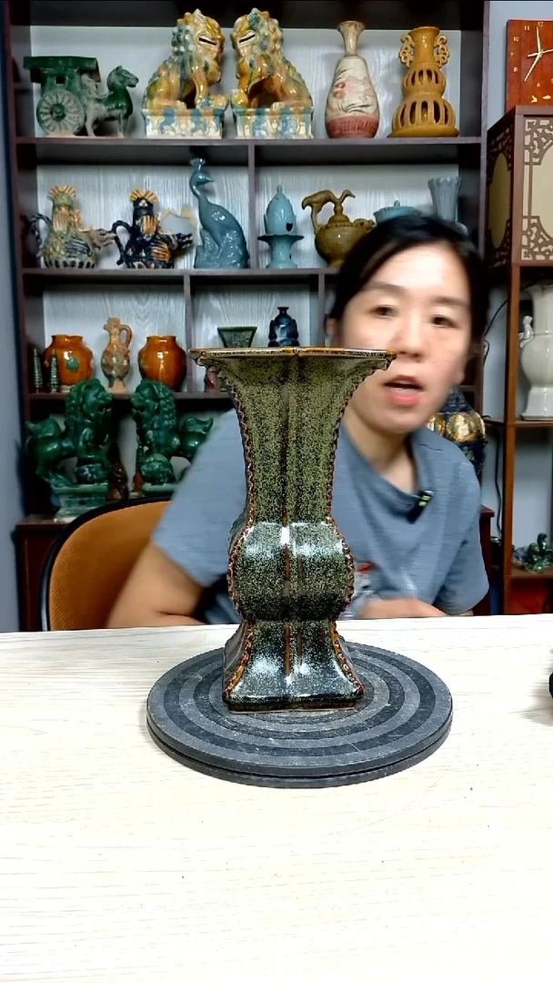 经典精美复古风格瓷器