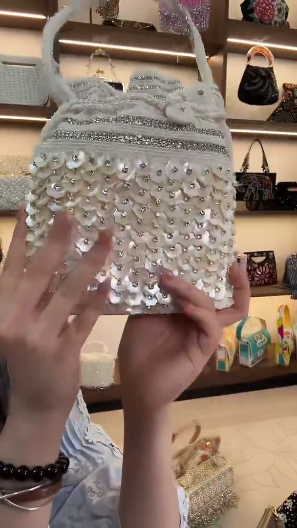 织物Fjss-666百格汇手工串珠包